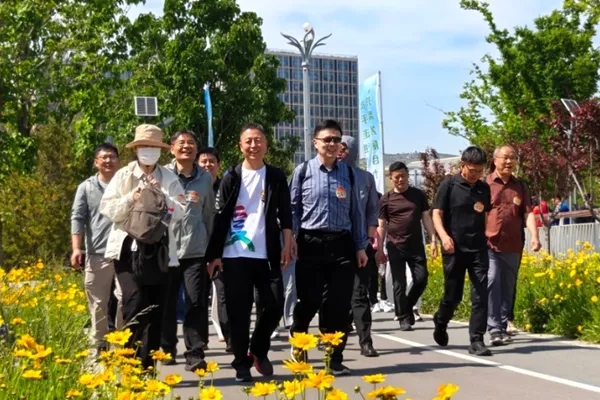 健步奋进新征程 农医携手促振兴——省农业农村厅“农机推广杯”健步走活动圆满举办